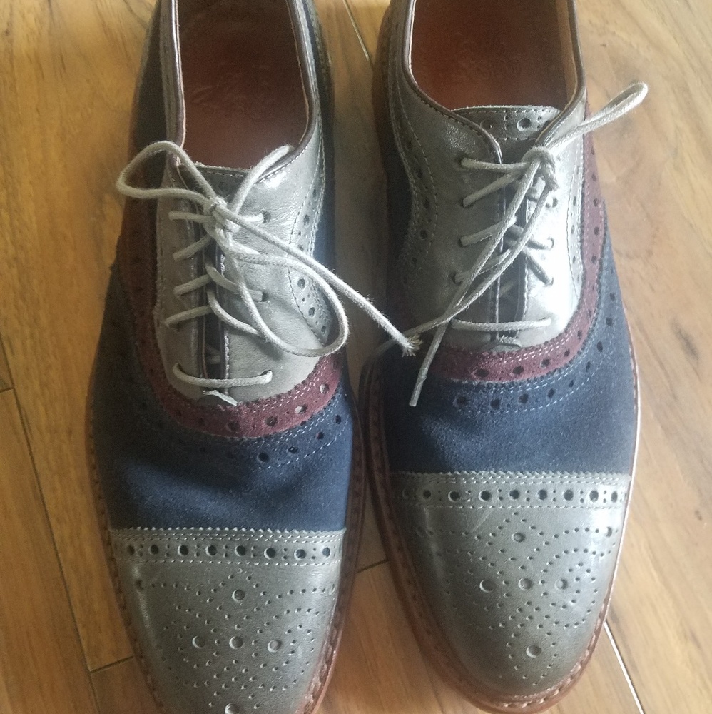 Johnson and Murphy size 9